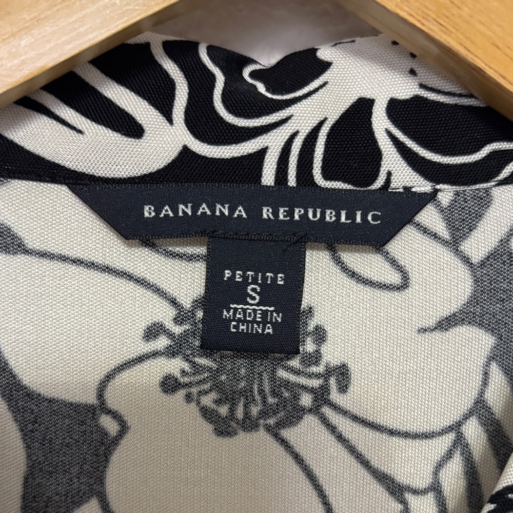 Banana Republic Long Sleeve Floral Black & White Silk Blend Dress Size Petite S - Picture 3 of 12